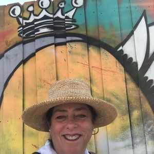 Meet your Posher, Joyce